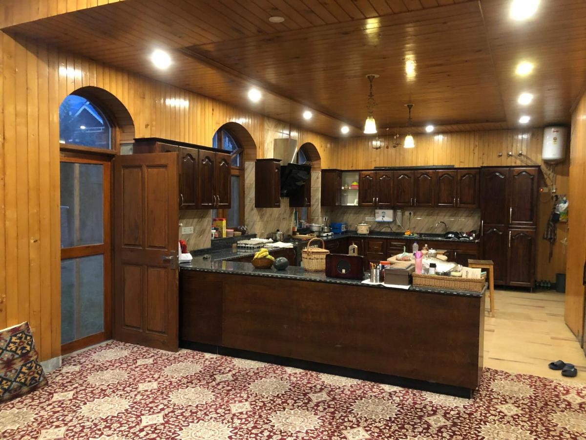 The Country Hills Villa Srīnagar Extérieur photo