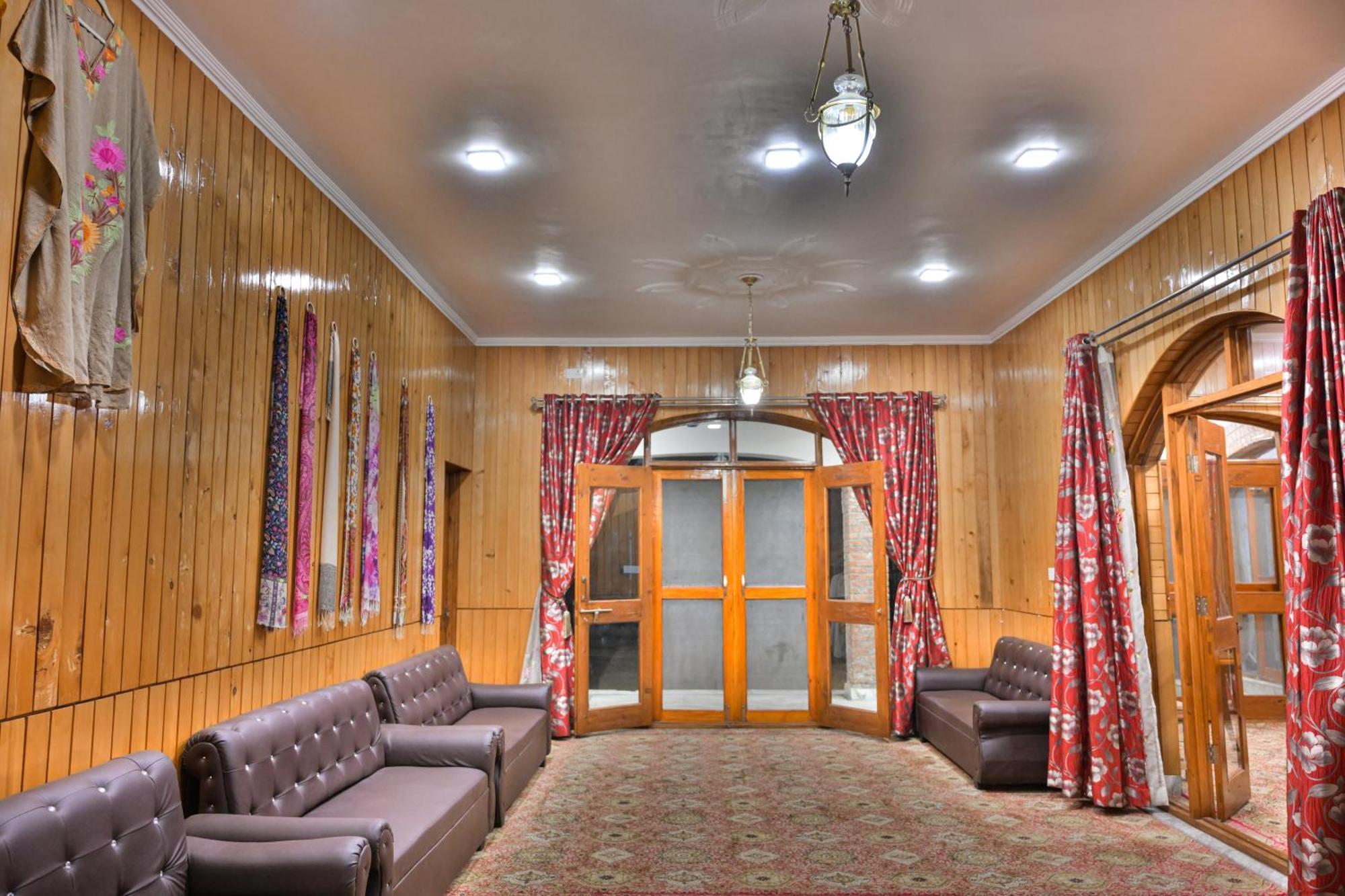 The Country Hills Villa Srīnagar Extérieur photo