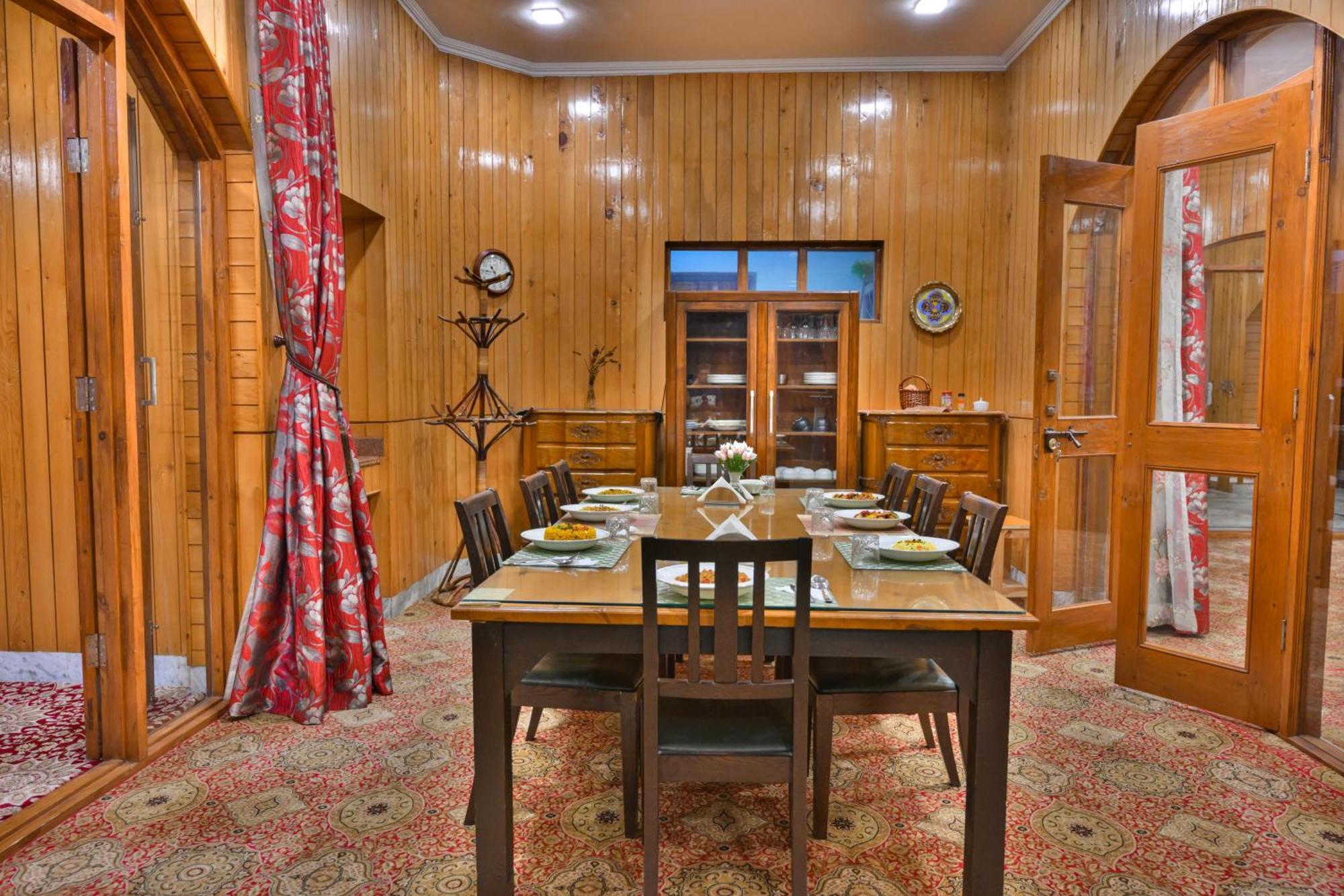 The Country Hills Villa Srīnagar Extérieur photo