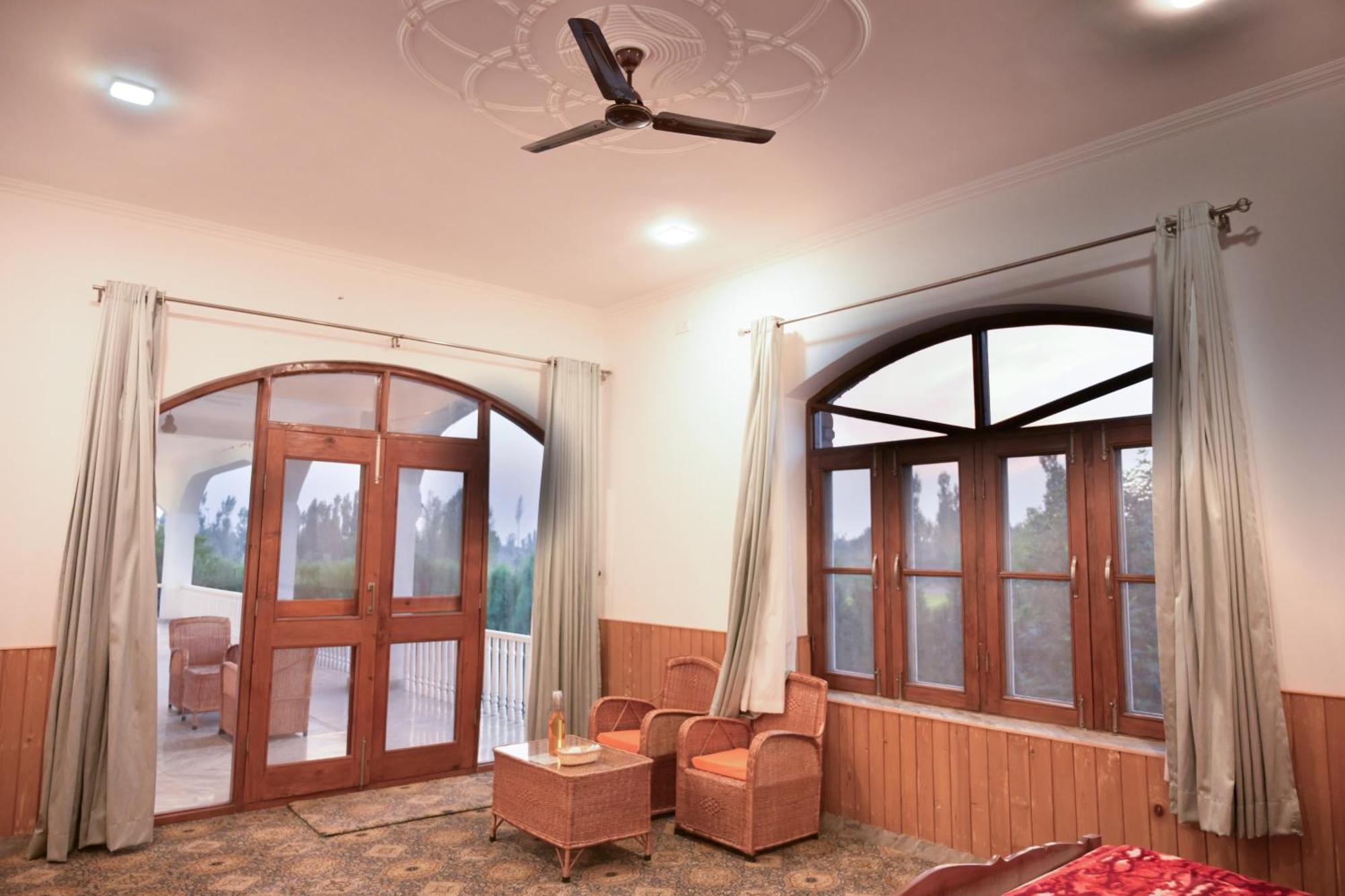 The Country Hills Villa Srīnagar Extérieur photo